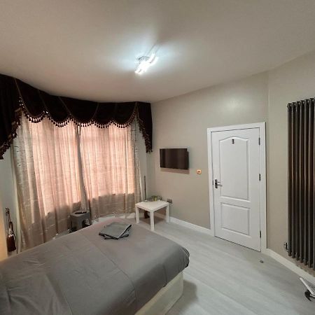 Studio Ilford Bagian luar foto