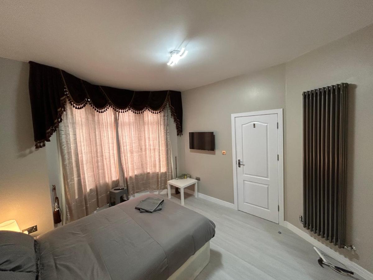 Studio Ilford Bagian luar foto